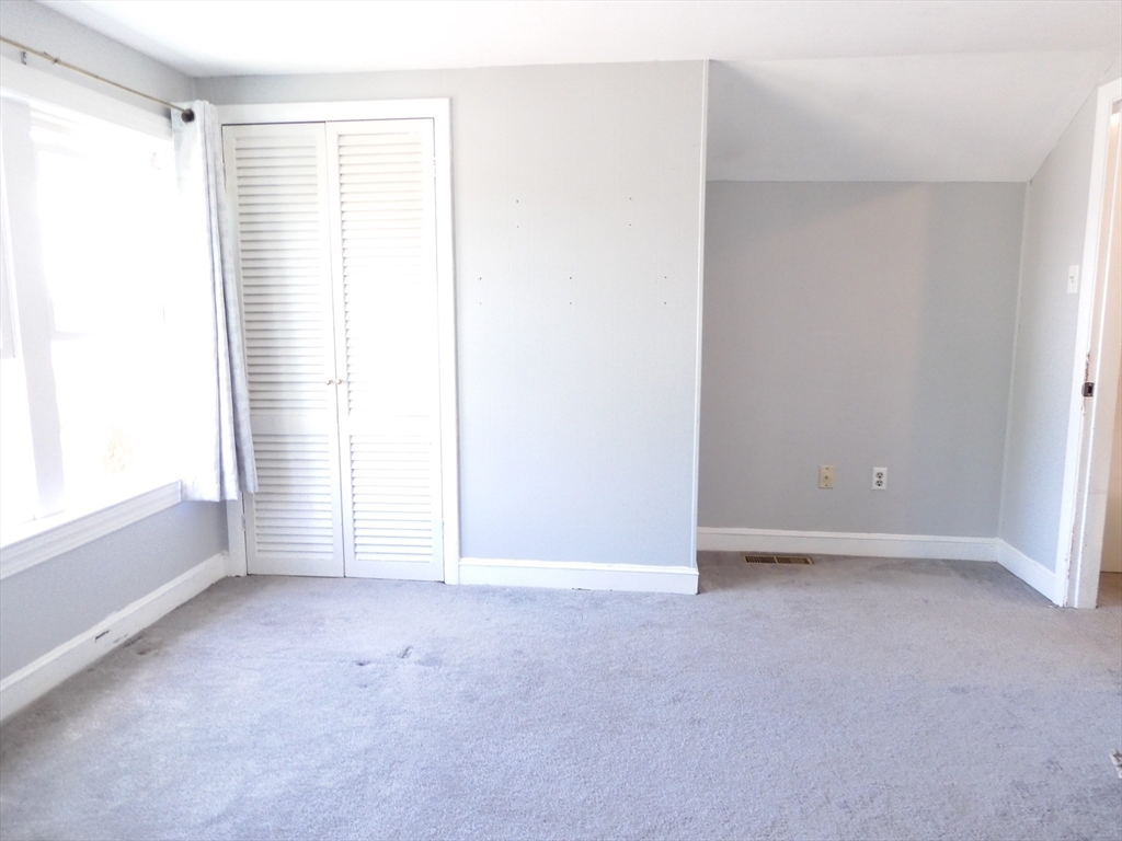 46 Tudor Street Methuen, MA 01844 - Photo 22 of 38