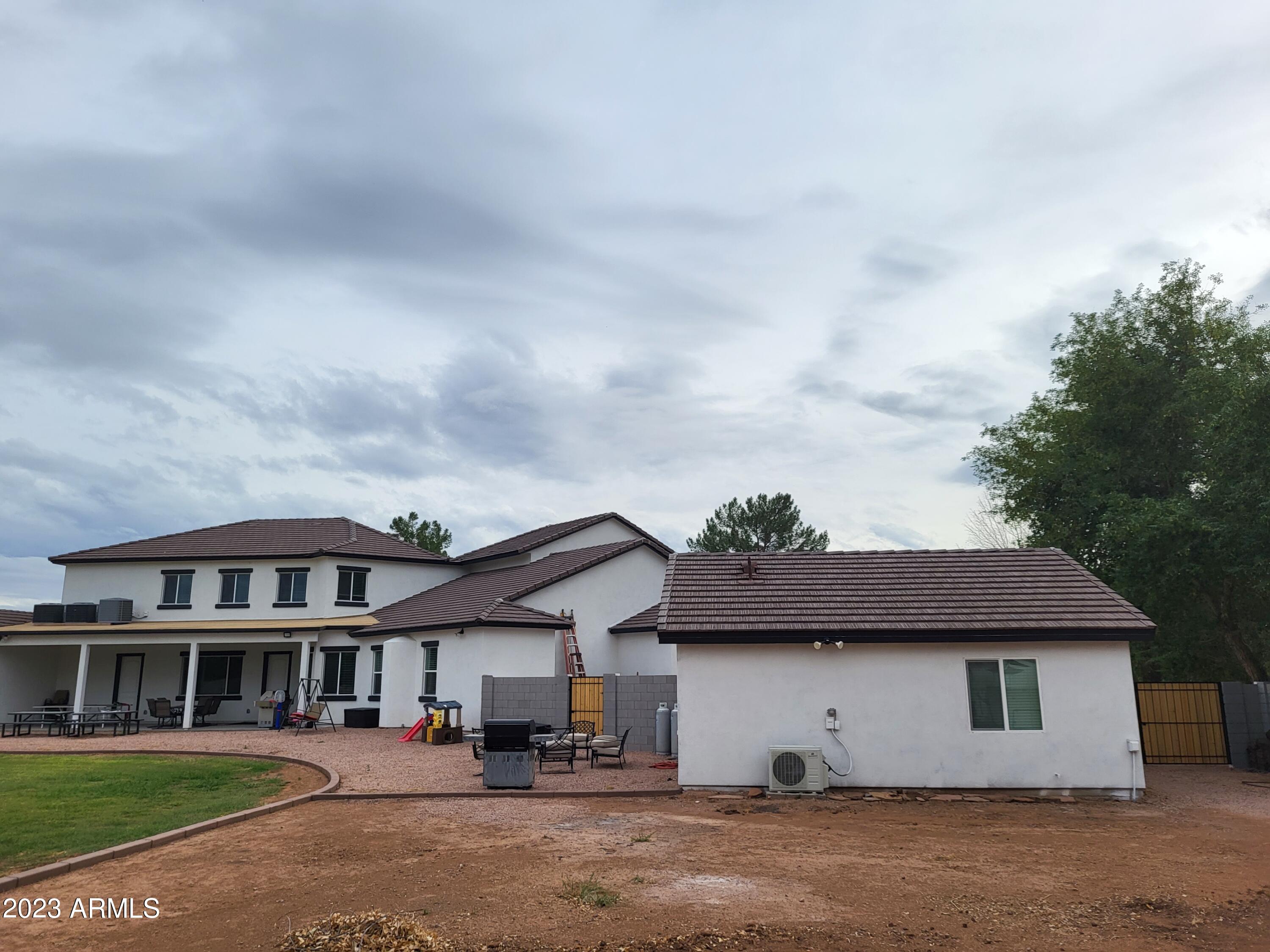 2060 East Quartz Street Mesa, AZ 85213 - Photo 8 of 63 20231116_144645