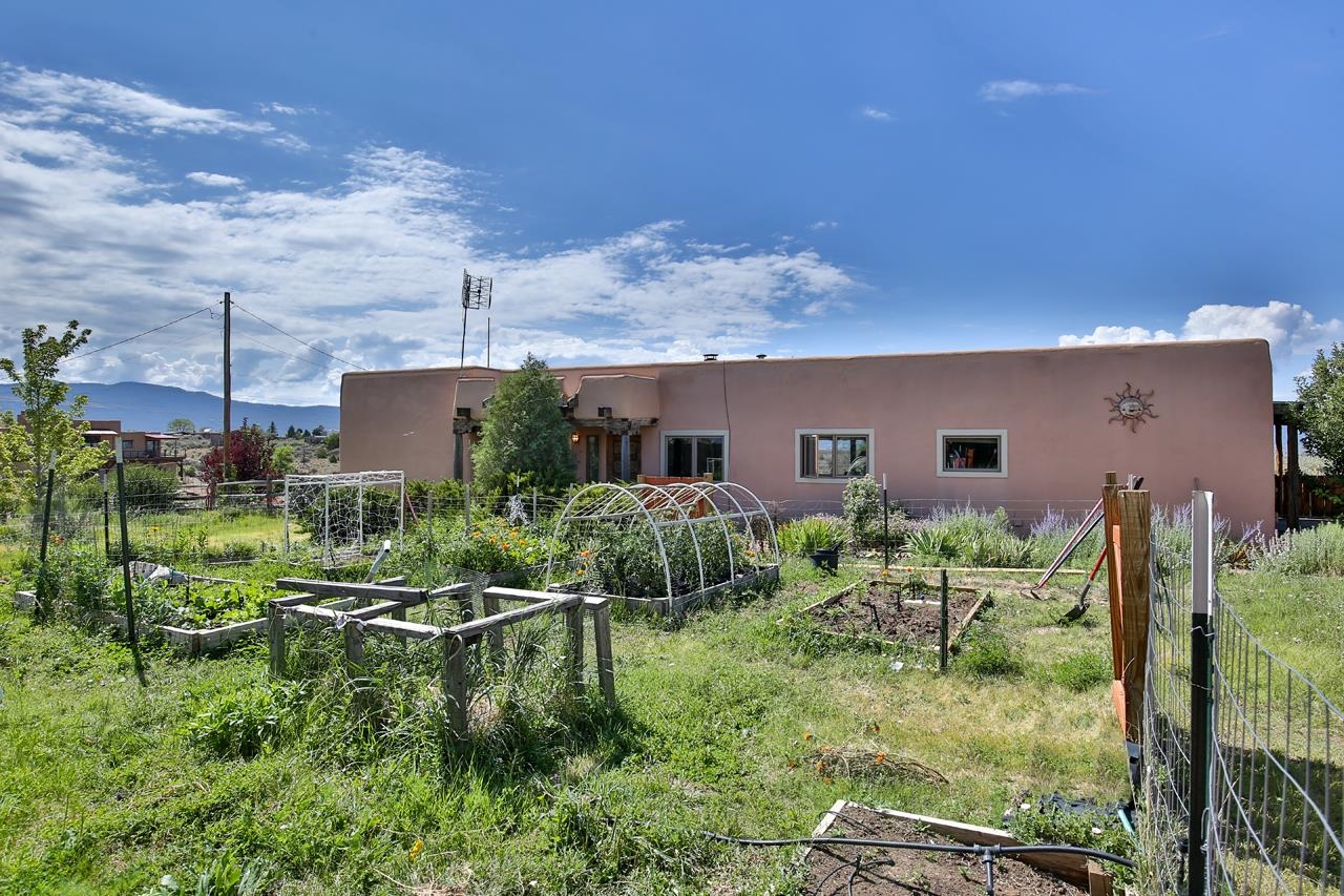 351 Blueberry Hl Road El Prado, NM 87529 - Photo 47 of 50 Gallery Image 47