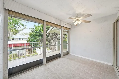 $225,000 | 860 Southeast 6th Avenue, Unit 311, Deerfield Beach, FL 33441