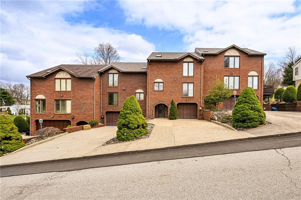 95 Barrington Ridge Delmont, PA 15626 - Photo 3 of 45 Gallery Image 3