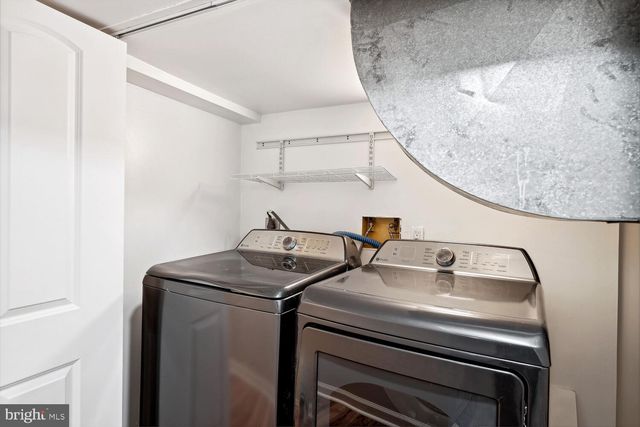 $878,653 | 3321 King Street, Alexandria, VA 22302