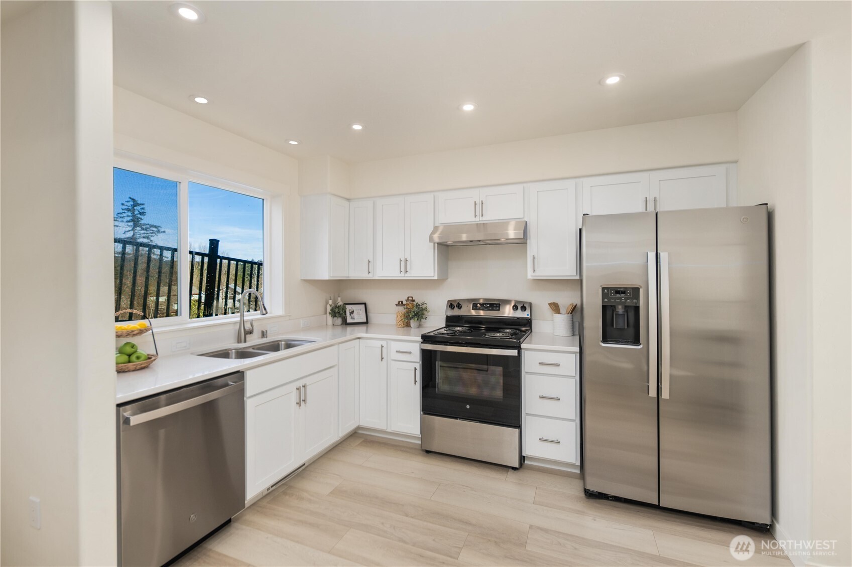 1032-1 Guard Street Friday Harbor, WA 98250 - Photo 4 of 33