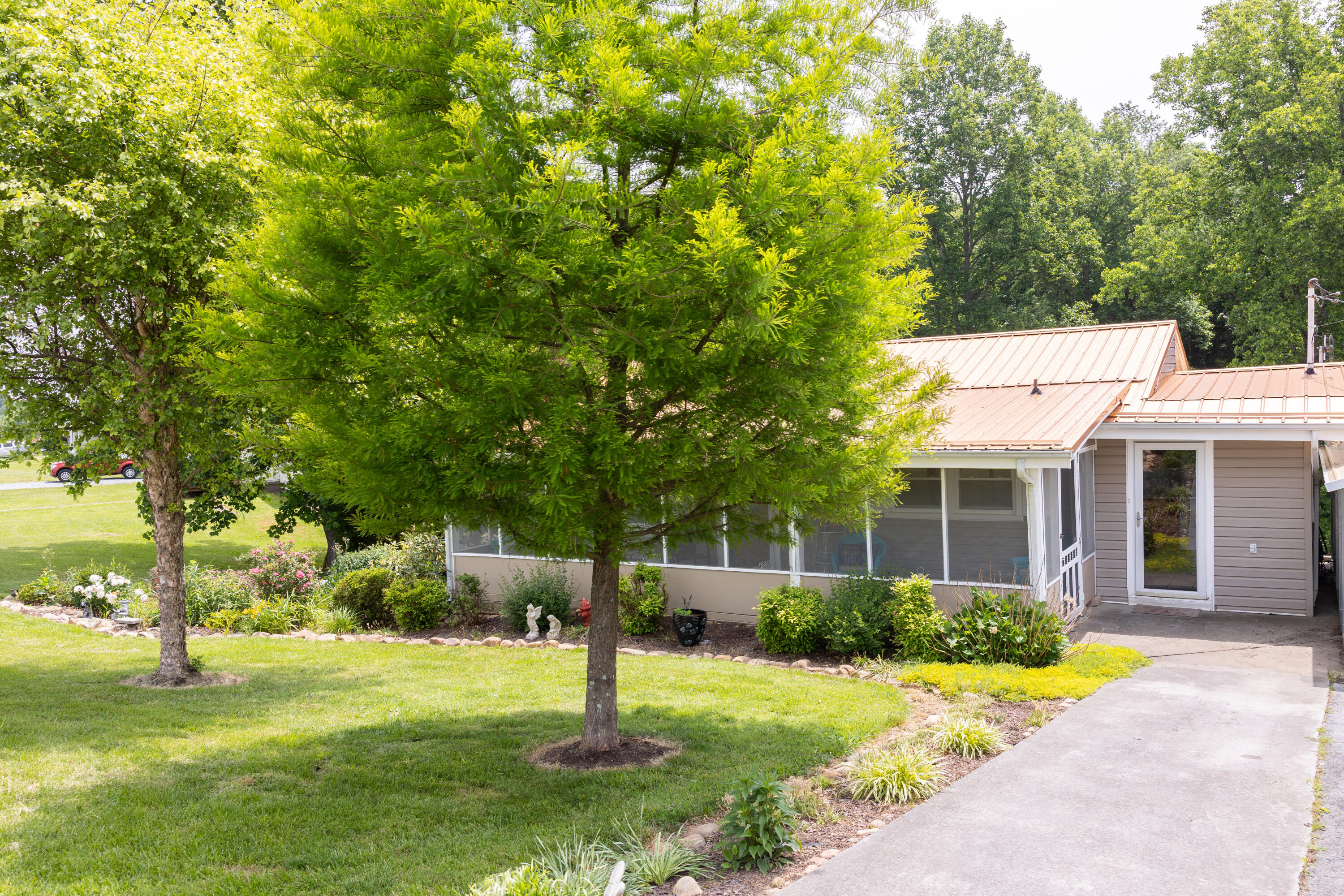 267 Matson Road Jonesborough, TN 37659 - Photo 3 of 40 Front
