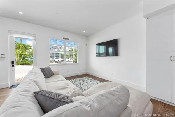 $1,050,000 | 53 Southeast Seminole Street, Unit 2B, Stuart, FL 34994