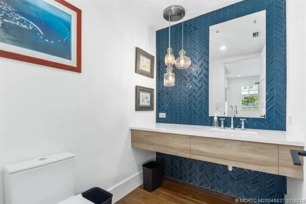 $1,050,000 | 53 Southeast Seminole Street, Unit 2B, Stuart, FL 34994