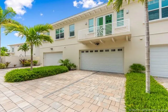 $1,125,000 | 53 Southeast Seminole Street, Unit 2B, Stuart, FL 34994