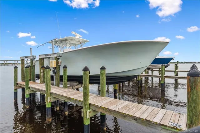 $1,125,000 | 53 Southeast Seminole Street, Unit 2B, Stuart, FL 34994