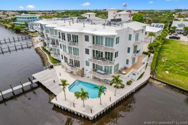 $1,125,000 | 53 Southeast Seminole Street, Unit 2B, Stuart, FL 34994