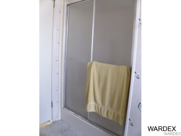 4390 North Shadow Road Kingman, AZ 86409 - Photo 17 of 36 master shower