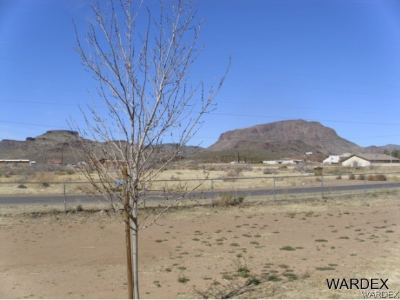4390 North Shadow Road Kingman, AZ 86409 - Photo 29 of 36 VIEW from front