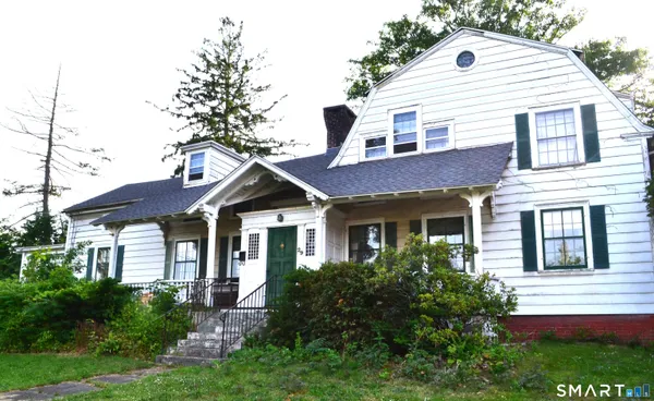 $384,900 | 29 South Main Street, Windsor Locks, CT 06096
