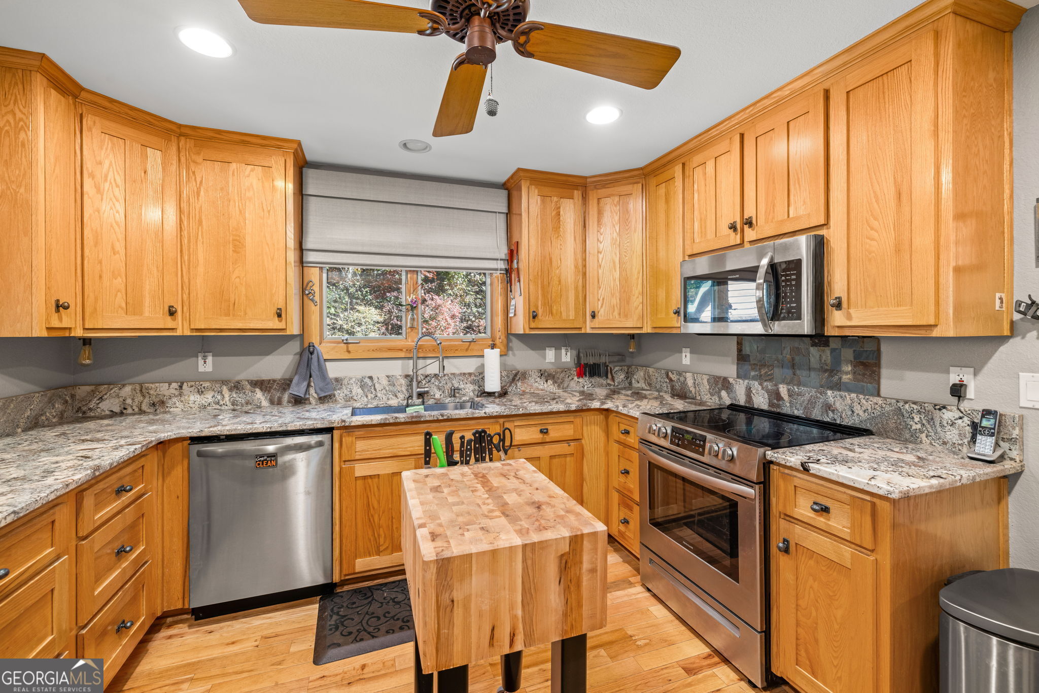 1010 Mdw Vw Ridge Clarkesville, GA 30523 - Photo 14 of 56