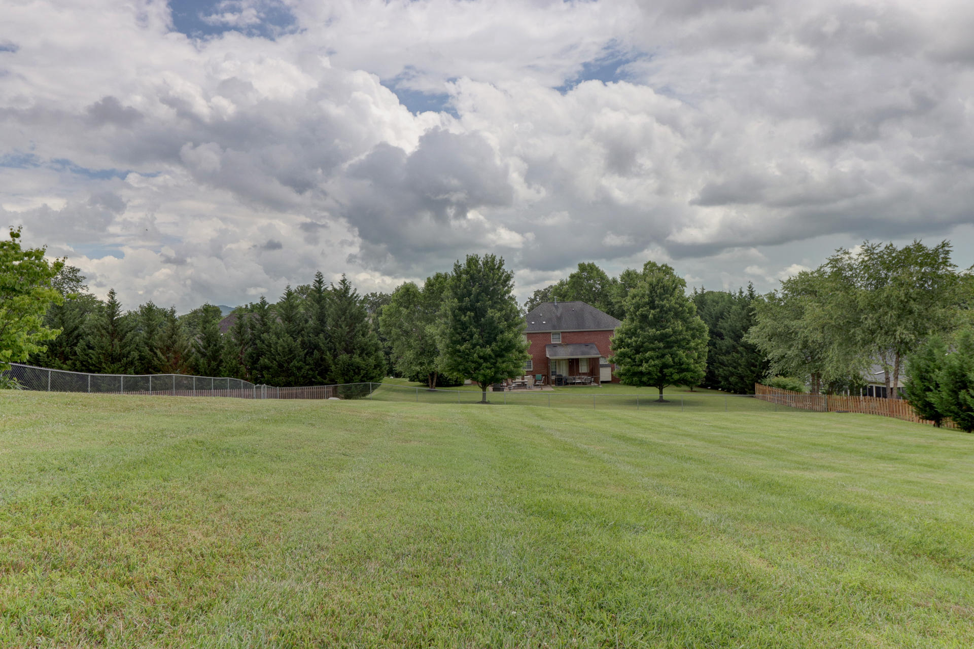 8426 Townsend Road Roanoke, VA 24019 - Photo 28 of 35 Yard