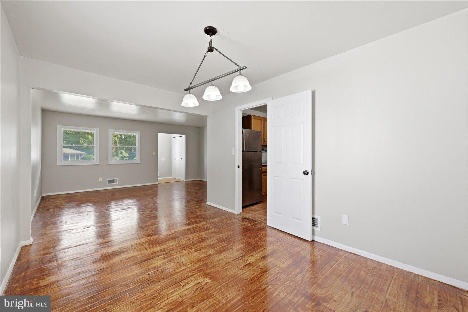 9110 Meadow Heights Road Randallstown, MD 21133 - Photo 11 of 39 Spacious room with natural light.