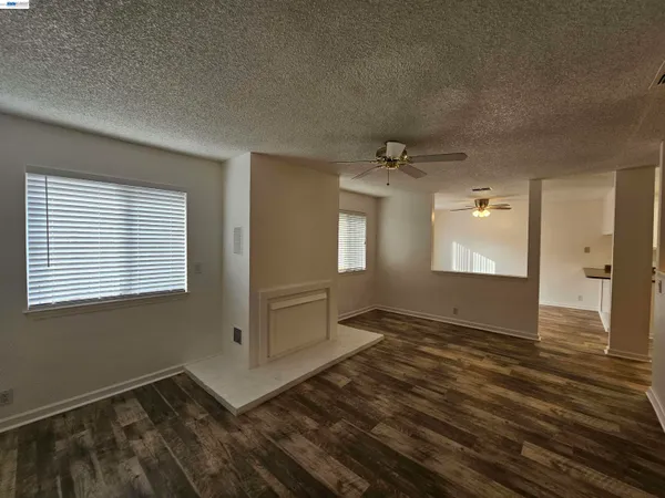 $595,000 | 5570 Mountain View Drive, Redding, CA 96003