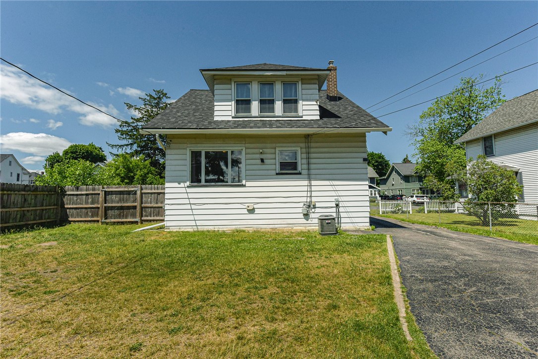 32 Walzer Road Irondequoit, NY 14622 - Photo 27 of 31