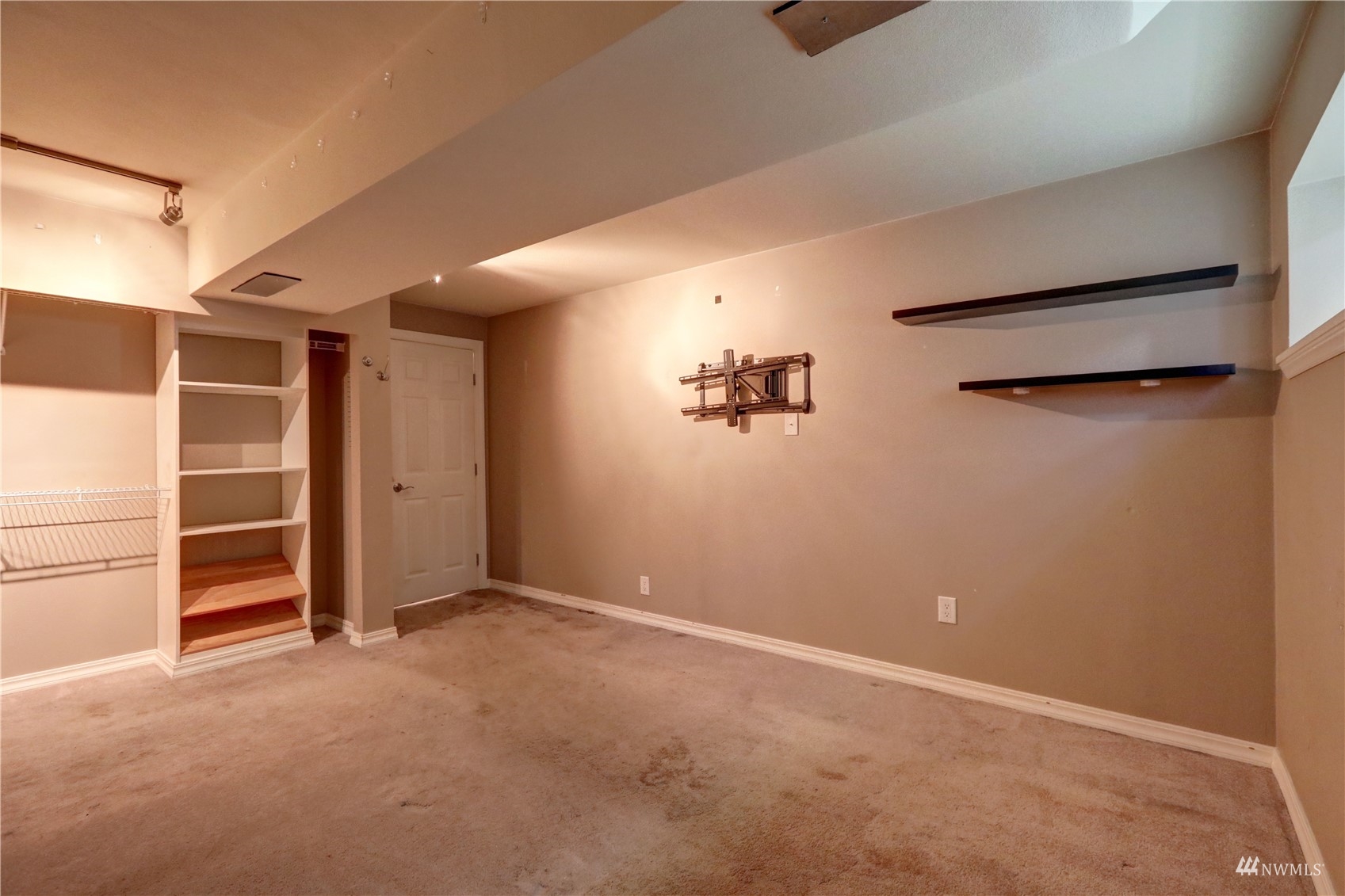 1635 Field Place Northeast Renton, WA 98059 - Photo 12 of 28 an empty room with closet