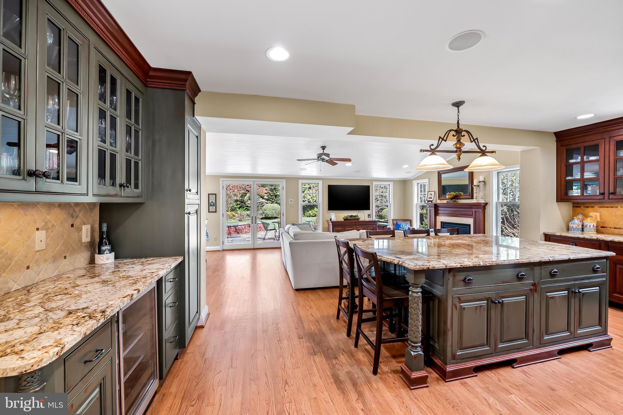 5911 Meadowood Road Baltimore, MD 21212 - Photo 4 of 53 Kitchen and family room perfect for entertaining