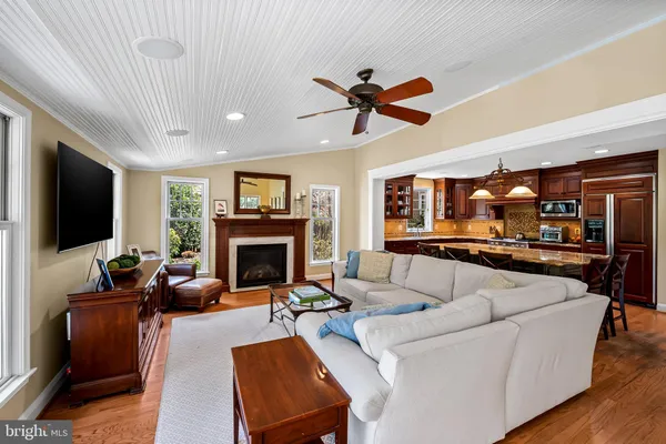 $899,000 | 5911 Meadowood Road, Baltimore, MD 21212