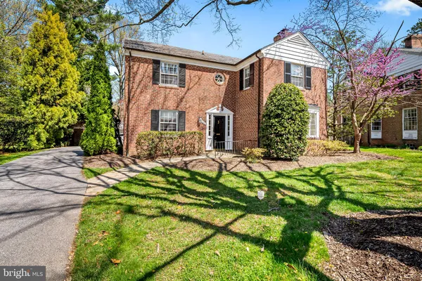 $899,000 | 5911 Meadowood Road, Baltimore, MD 21212