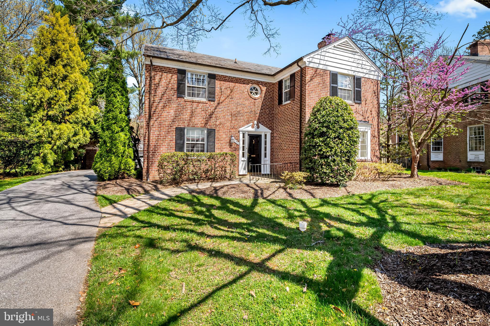 5911 Meadowood Road Baltimore, MD 21212 - Photo 48 of 52 a front view of a house with a yard