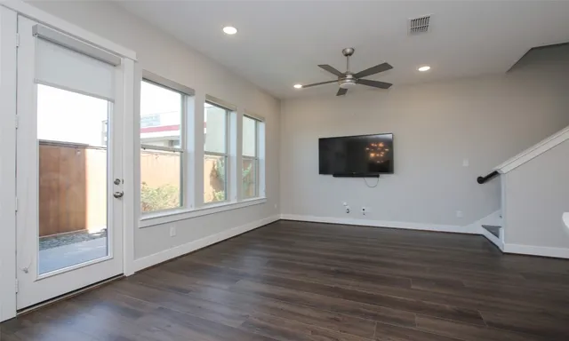 $2,800 | 12502 Malachite Way, Houston, TX 77077