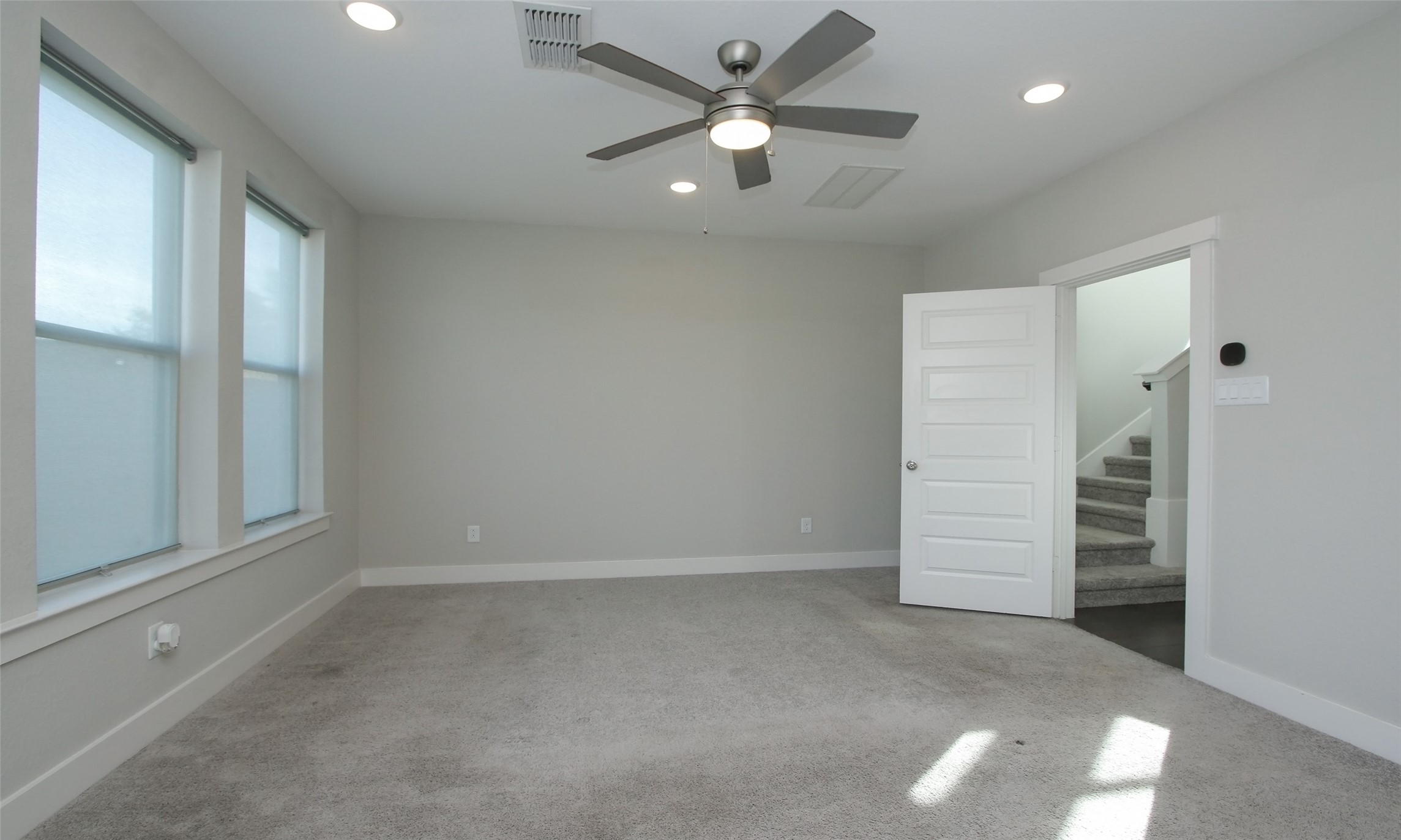 12502 Malachite Way Houston, TX 77077 - Photo 18 of 41 Primary bedroom