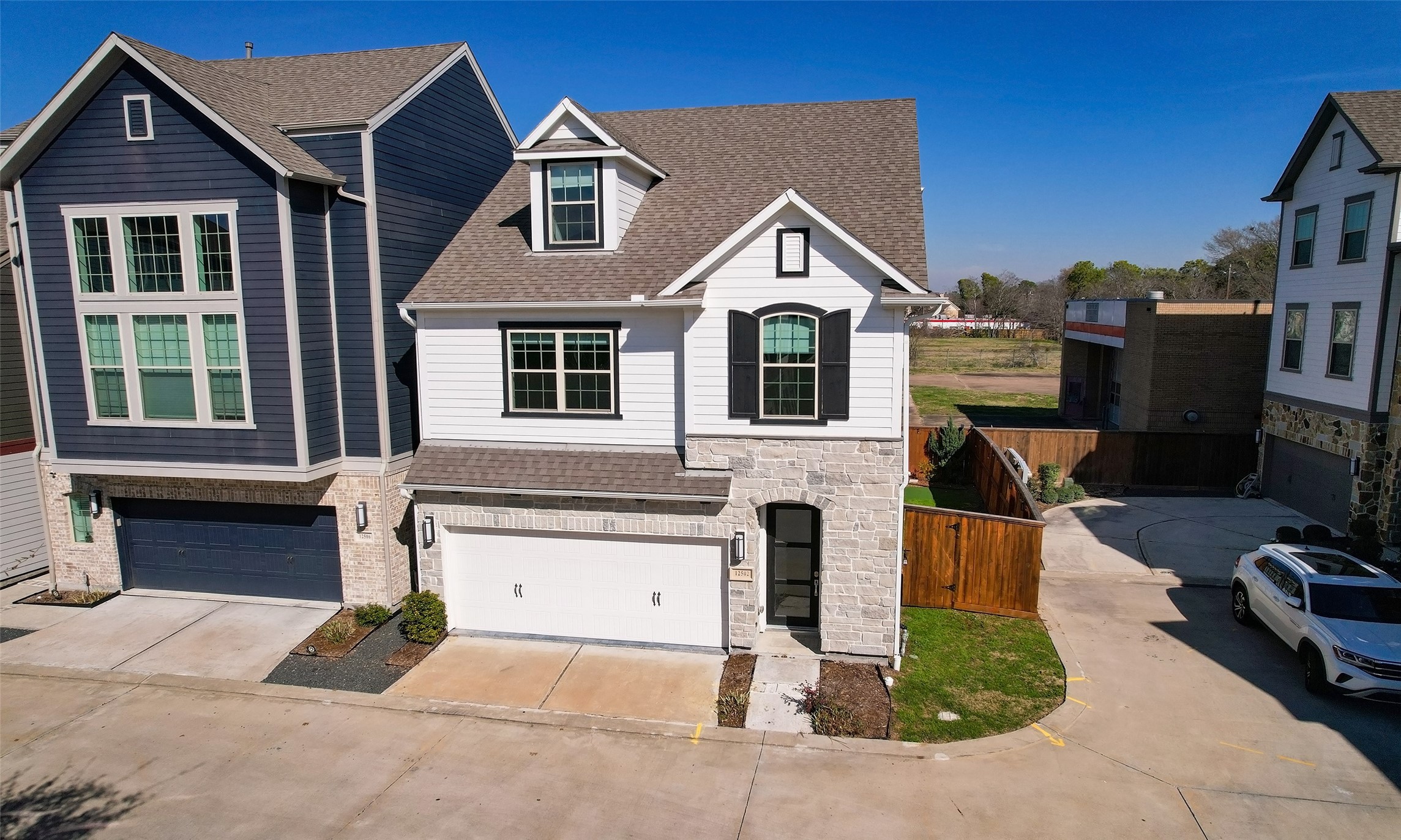 12502 Malachite Way Houston, TX 77077 - Photo 2 of 41 3 story garden home located in the gated community of Ashford Manor