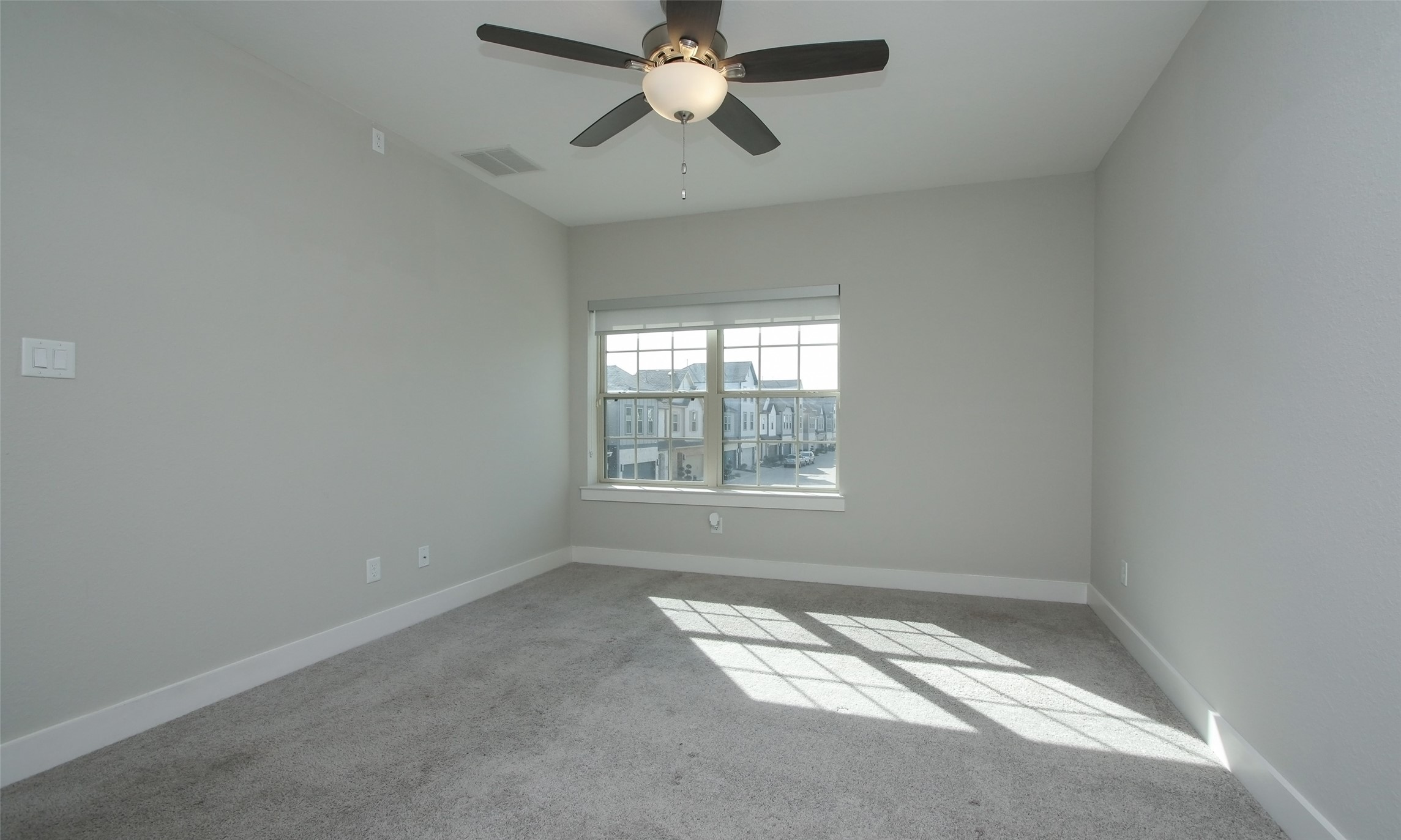 12502 Malachite Way Houston, TX 77077 - Photo 25 of 41 Secondary bedroom located on the second floor