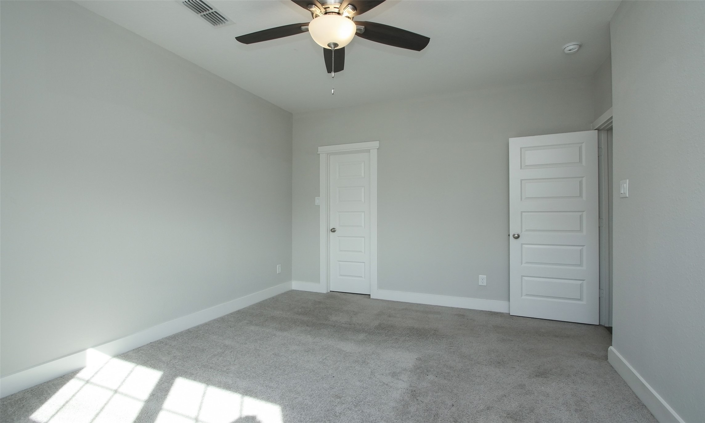 12502 Malachite Way Houston, TX 77077 - Photo 26 of 41 Alternate view of the secondary bedroom
