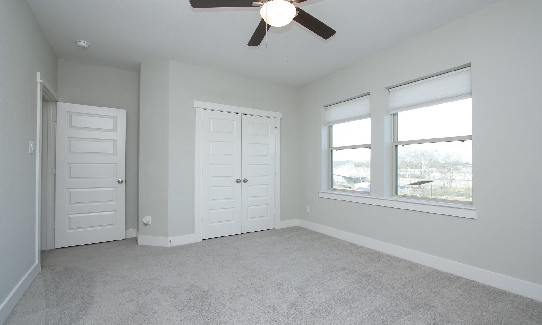 12502 Malachite Way Houston, TX 77077 - Photo 34 of 41 Alternate view of the third floor guest bedroom