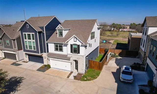 $2,800 | 12502 Malachite Way, Houston, TX 77077