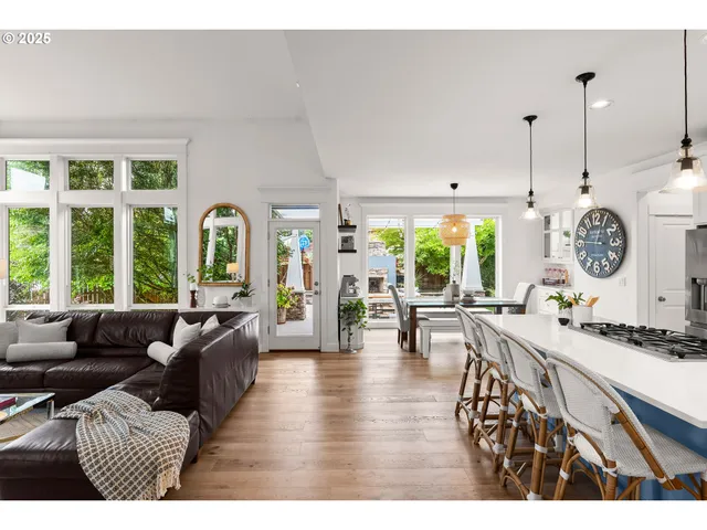 $825,000 | 14890 Southeast Lostine Drive, Clackamas, OR 97015