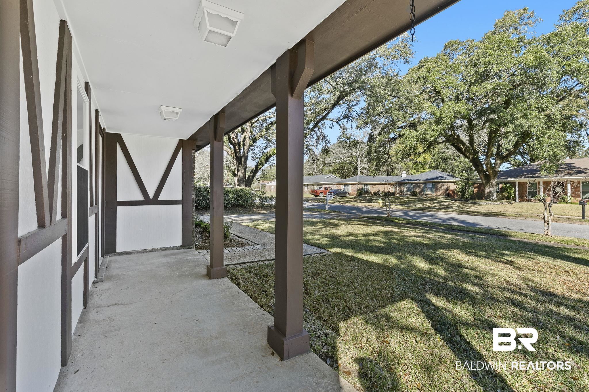 5817 Woodgate Road Mobile, AL 36609 - Photo 6 of 85 View of yard