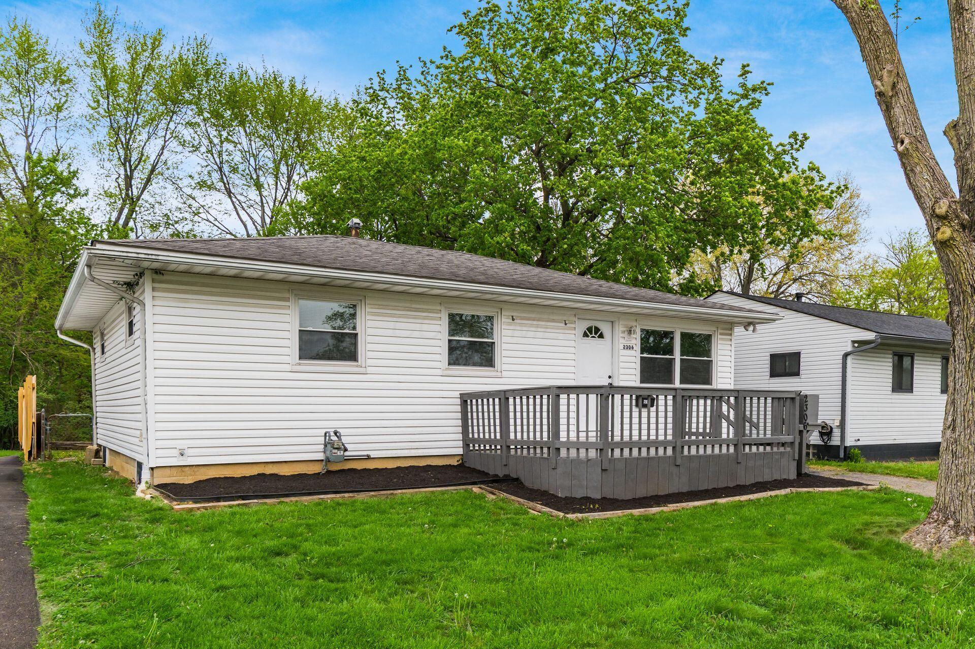 2306 Ward Road Columbus, OH 43224 - Photo 2 of 31 Gallery Image 2