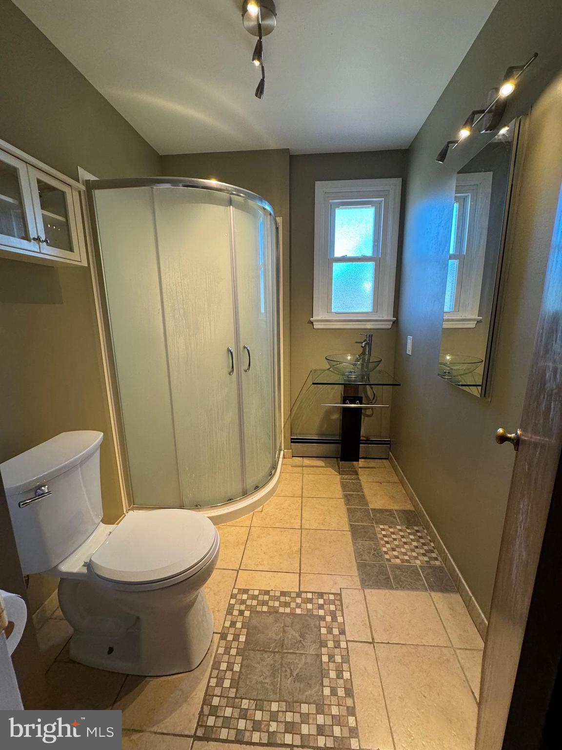 434 Lindsay Avenue Laurel Springs, NJ 08021 - Photo 13 of 38 Bathroom 1