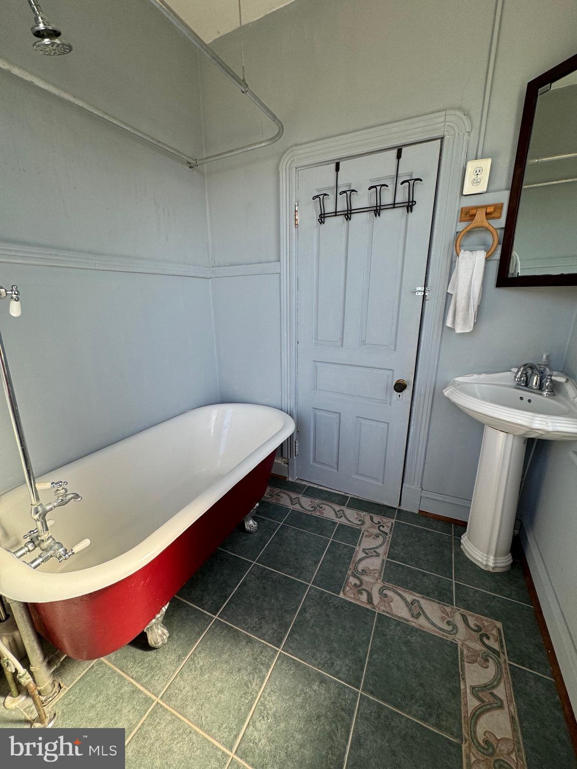 434 Lindsay Avenue Laurel Springs, NJ 08021 - Photo 33 of 38 Bathroom 3