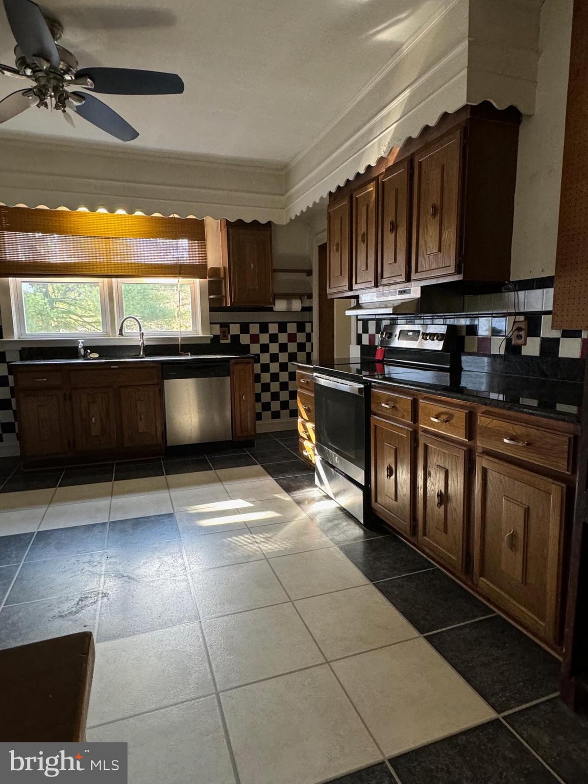 434 Lindsay Avenue Laurel Springs, NJ 08021 - Photo 8 of 38 Kitchen