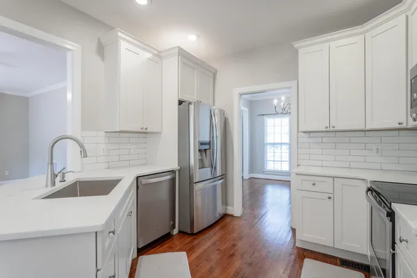 $559,900 | 810 Younger Circle, Chattanooga, TN 37415