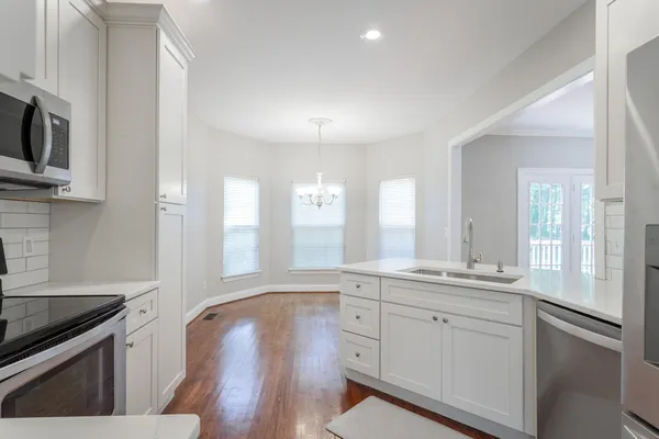 $559,900 | 810 Younger Circle, Chattanooga, TN 37415