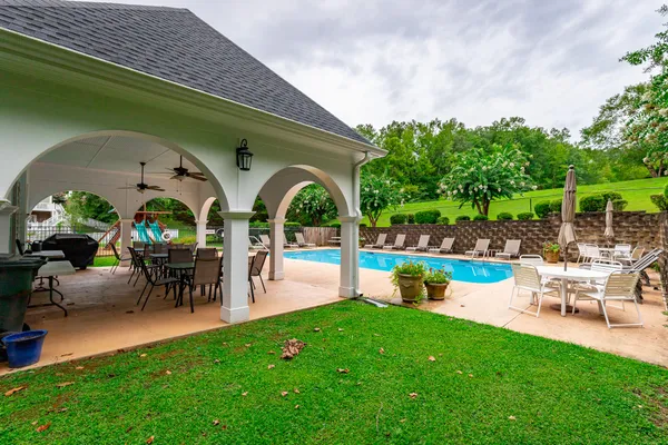 $559,900 | 810 Younger Circle, Chattanooga, TN 37415