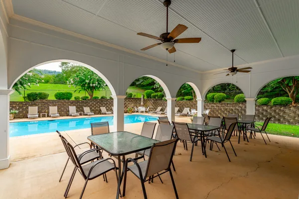 $559,900 | 810 Younger Circle, Chattanooga, TN 37415