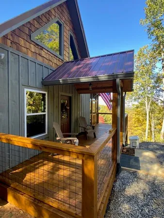 $349,900 | 313 Lexington Drive, Brasstown, NC 28902