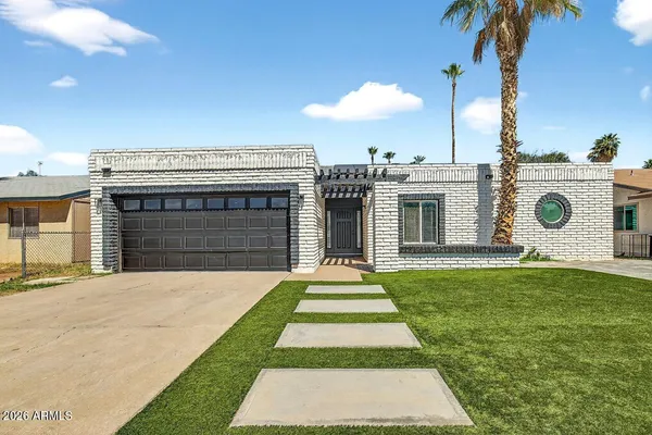 $435,000 | 10318 West Calle Del Oro, Phoenix, AZ 85037