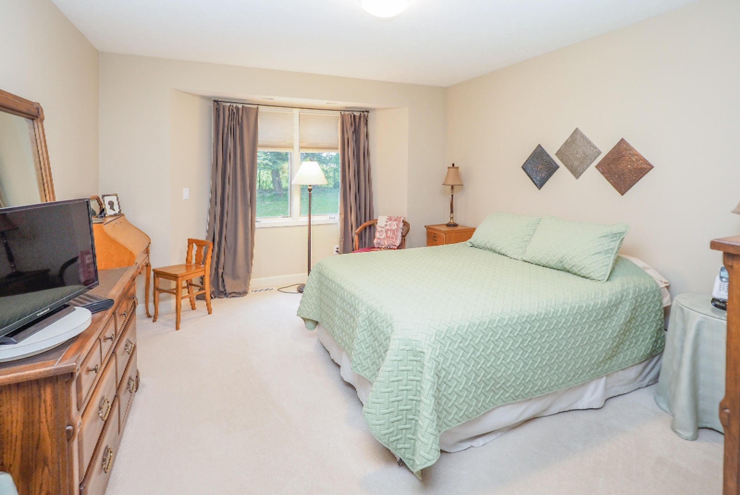 222 Round Hill Road Kalamazoo, MI 49009 - Photo 11 of 25 222 Round Hill Rd-110
