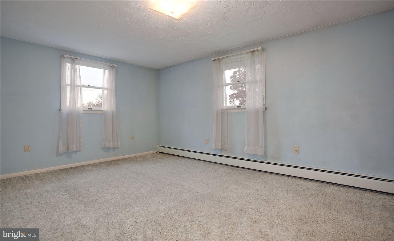 370 Locust Point Road Manchester, PA 17345 - Photo 12 of 35 Gallery Image 12