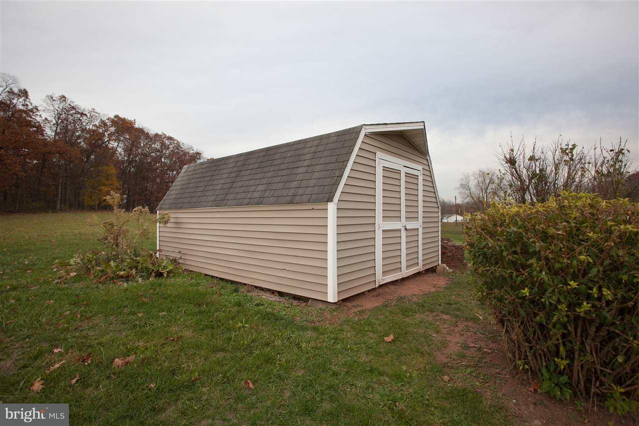 370 Locust Point Road Manchester, PA 17345 - Photo 26 of 35 Gallery Image 26