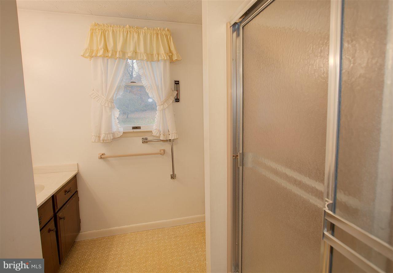 370 Locust Point Road Manchester, PA 17345 - Photo 10 of 35 Gallery Image 10