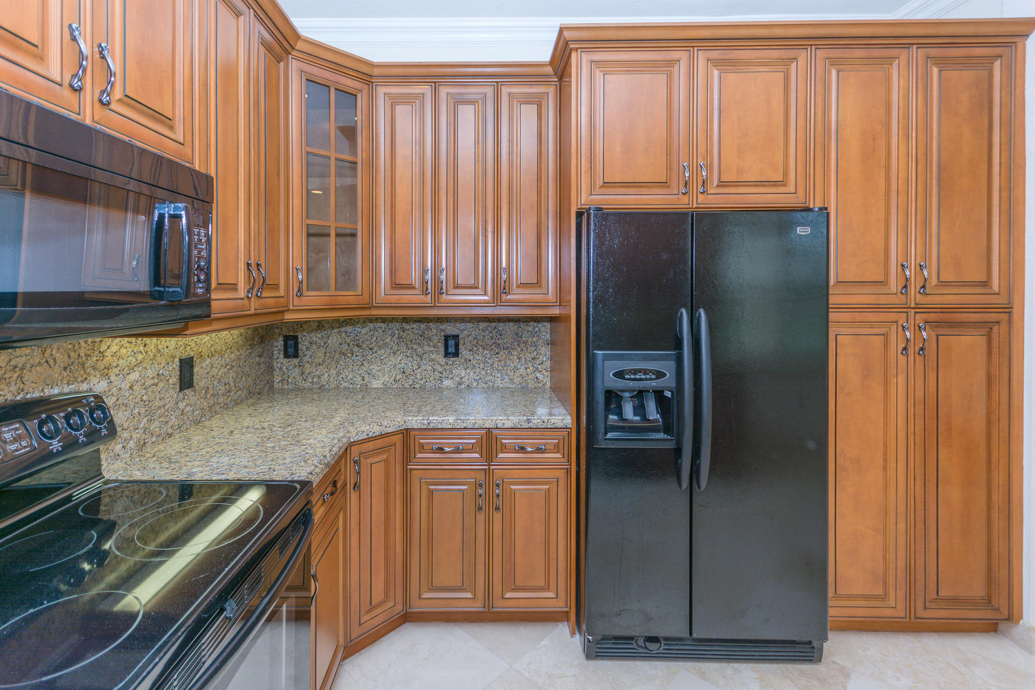 7880 Red Mahogany Road Boynton Beach, FL 33437 - Photo 2 of 49 Beautiful kitchen with granite counters